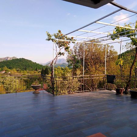 Country House "Lipa" Komarno Virpazar Exterior foto